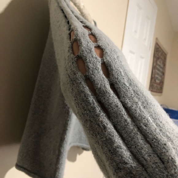 Cropped Sweater/Cardigan gray One Size Closure Button at Front Holes Down sleeve - Picture 5 of 16